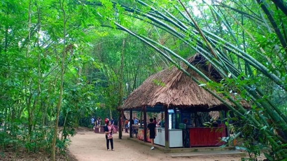 A detailed guide to attractive Cu Chi tunnels travel experience